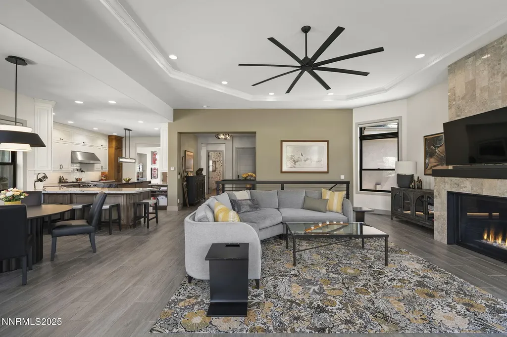 6177 Featherstone Reno NV 89511