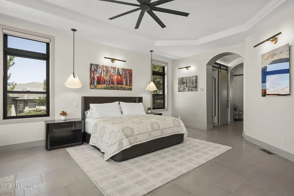 6177 Featherstone Reno NV 89511