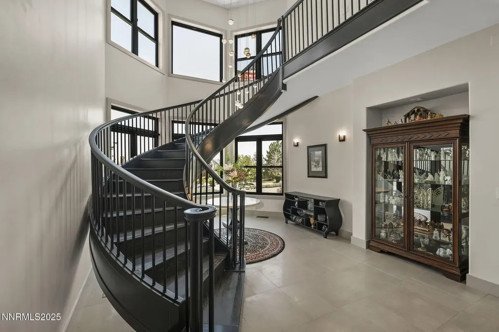 6177 Featherstone Reno NV 89511