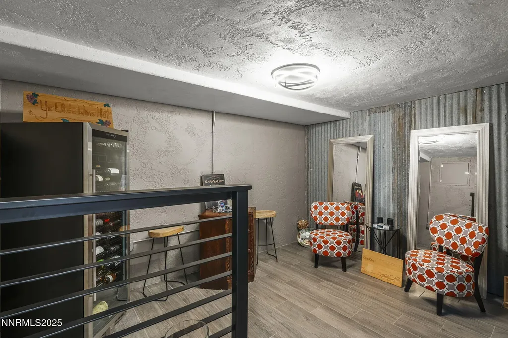 6177 Featherstone Reno NV 89511