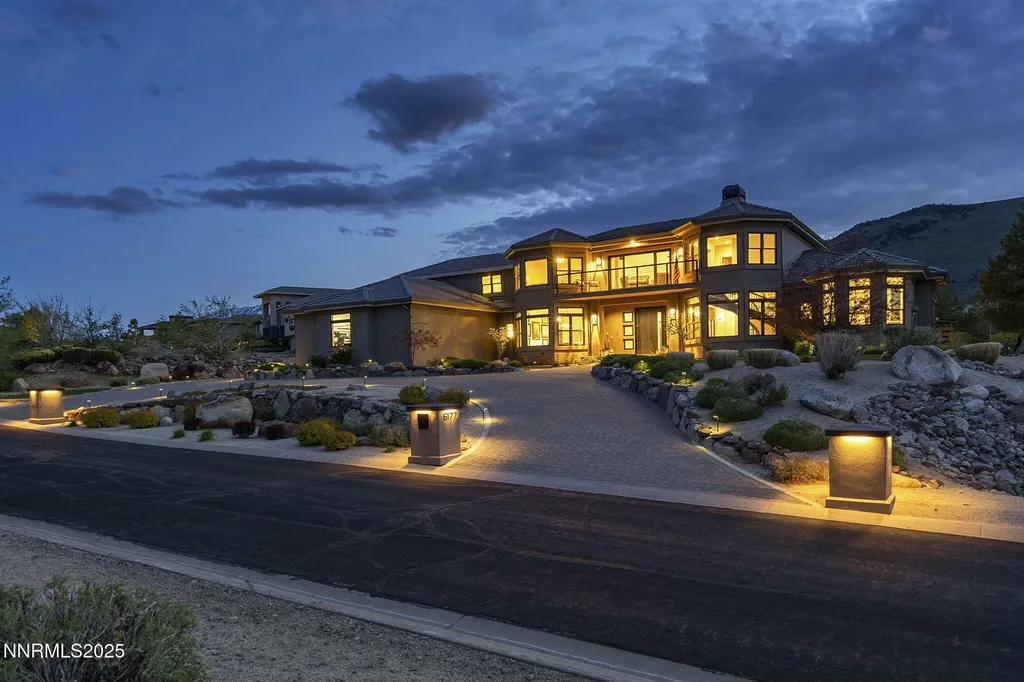 6177 Featherstone Reno NV 89511