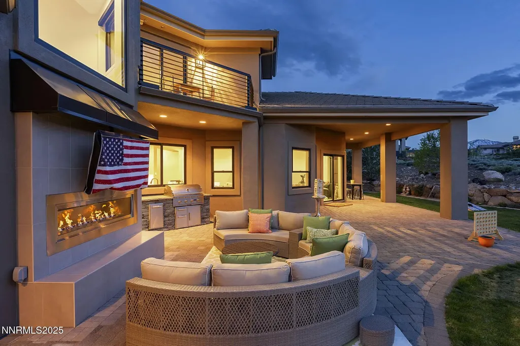 6177 Featherstone Reno NV 89511