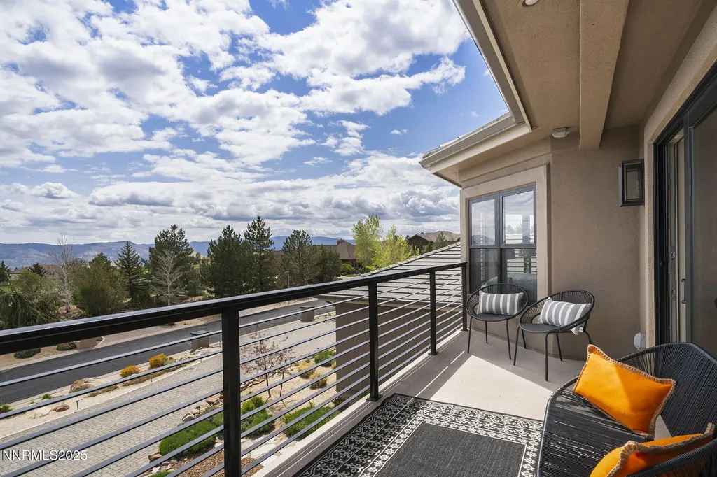 6177 Featherstone Reno NV 89511