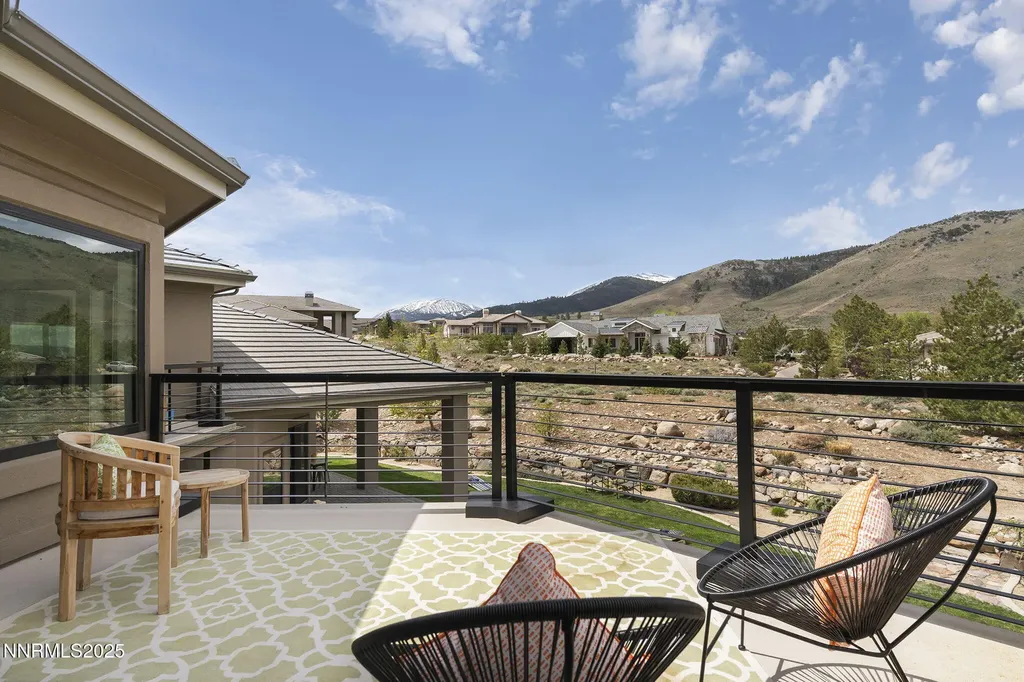 6177 Featherstone Reno NV 89511