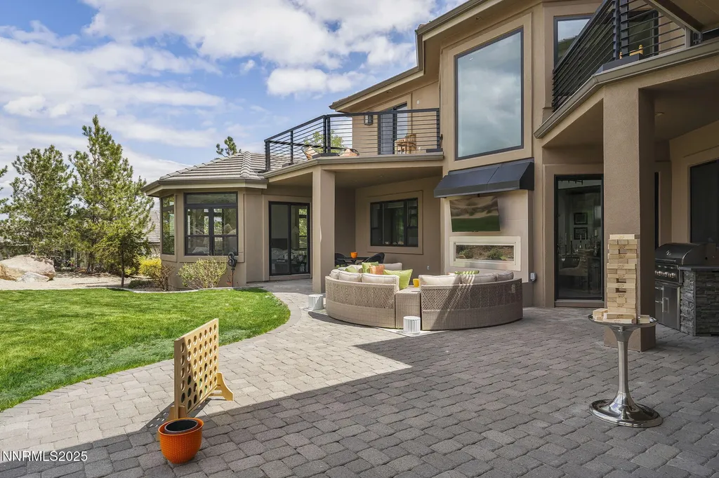 6177 Featherstone Reno NV 89511