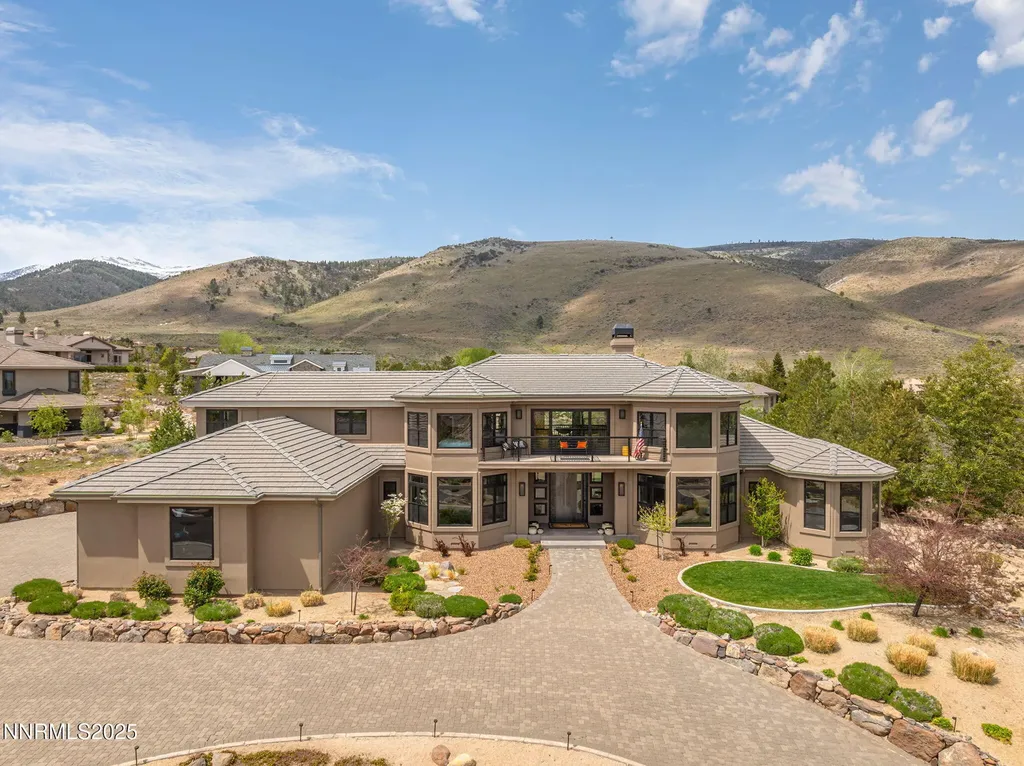 6177 Featherstone Reno NV 89511