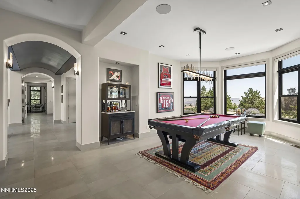 6177 Featherstone Reno NV 89511