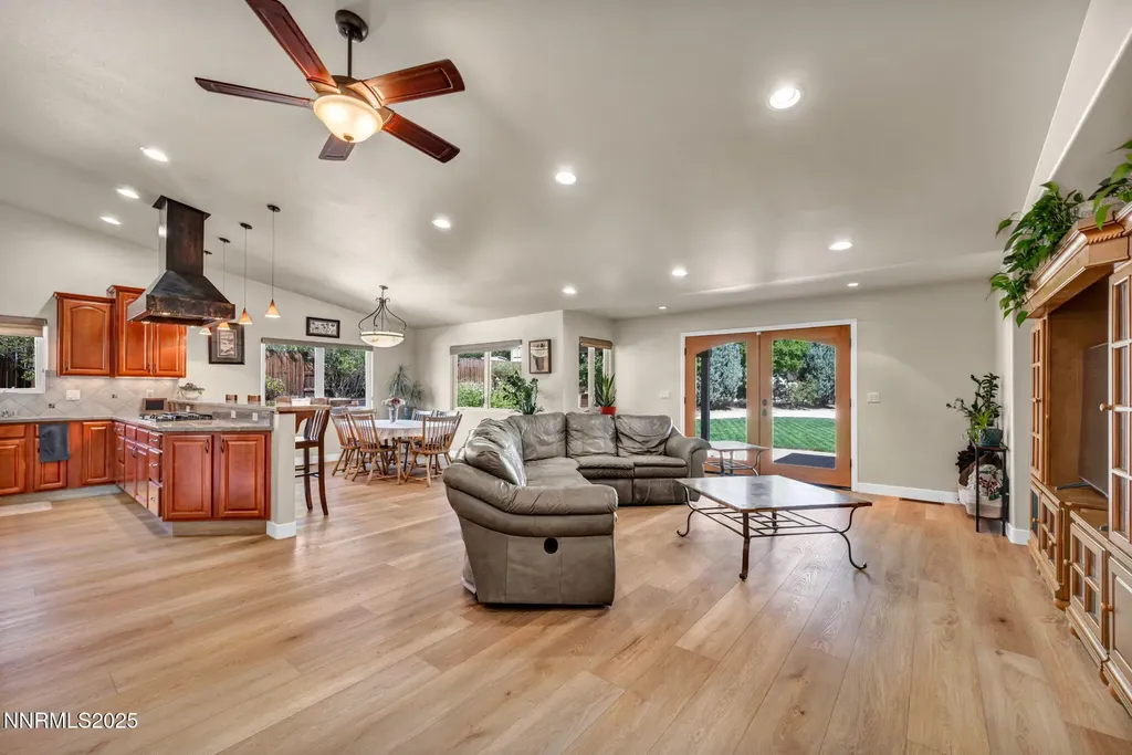440 Tina Sparks NV 89436