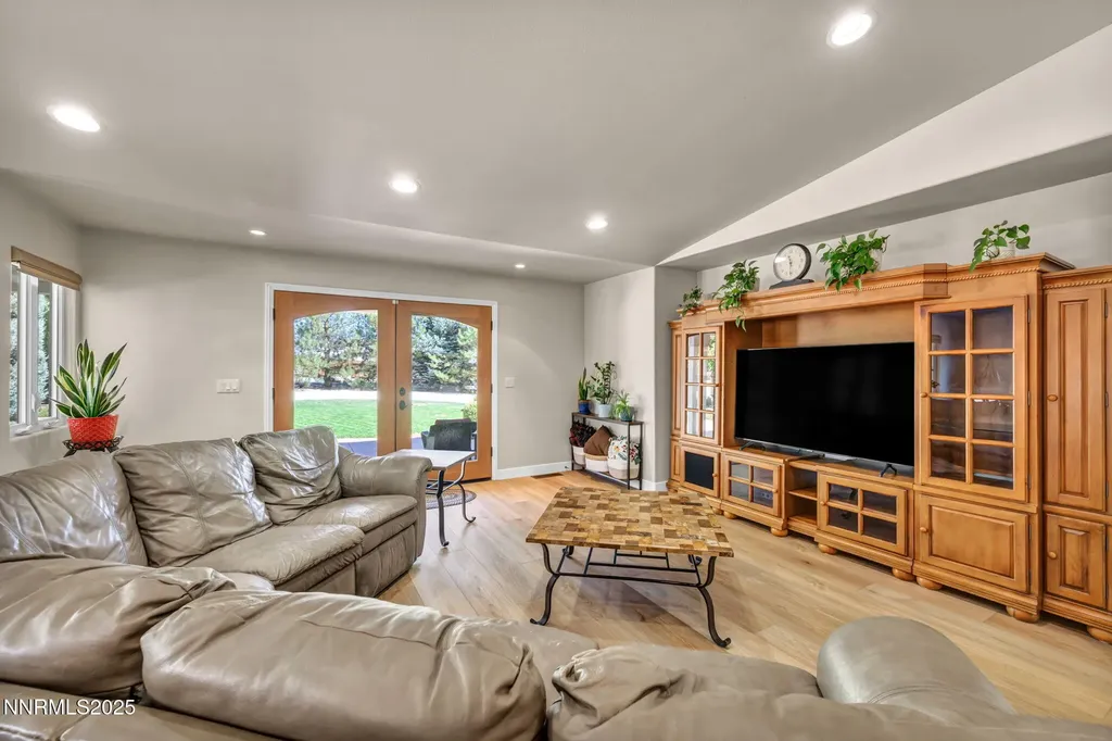 440 Tina Sparks NV 89436