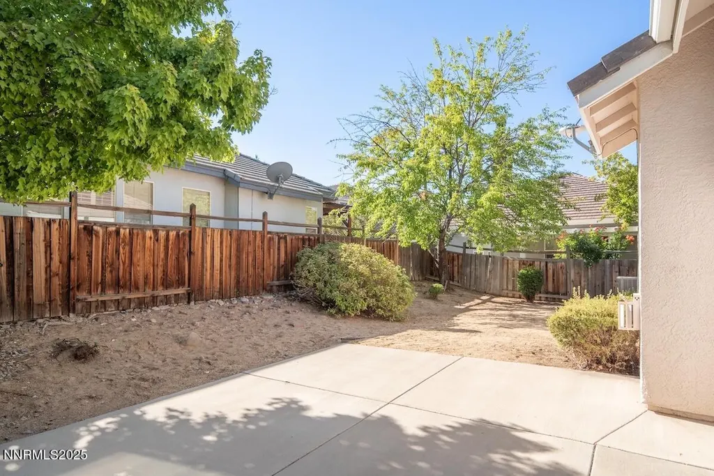 7430 Earlsmoore Sparks NV 89436