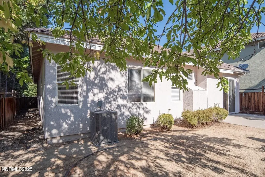 7430 Earlsmoore Sparks NV 89436
