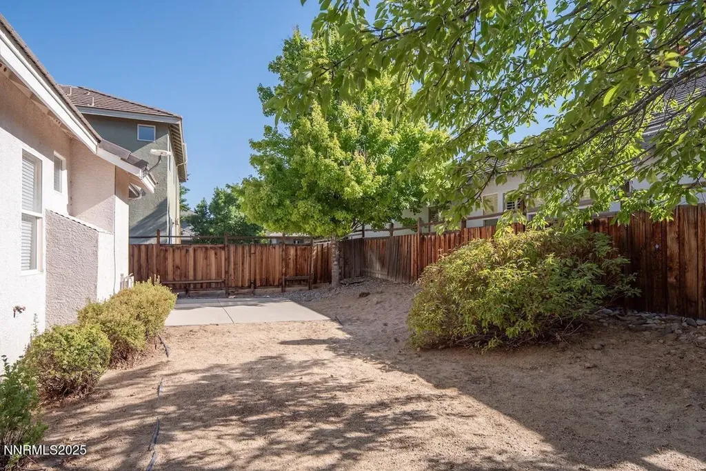 7430 Earlsmoore Sparks NV 89436