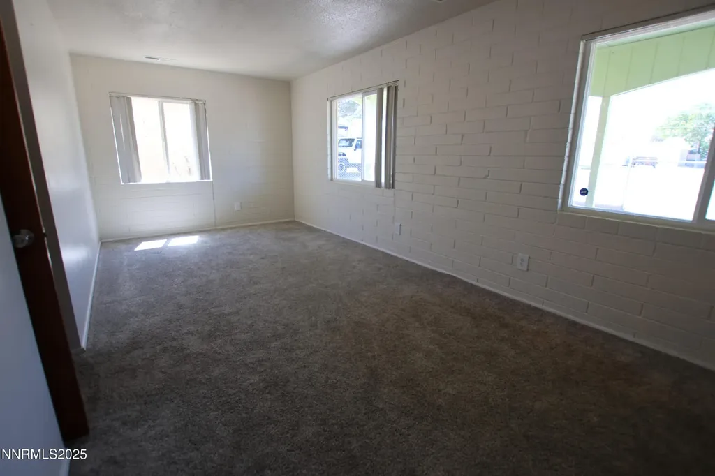 824 H Hawthorne NV 89415