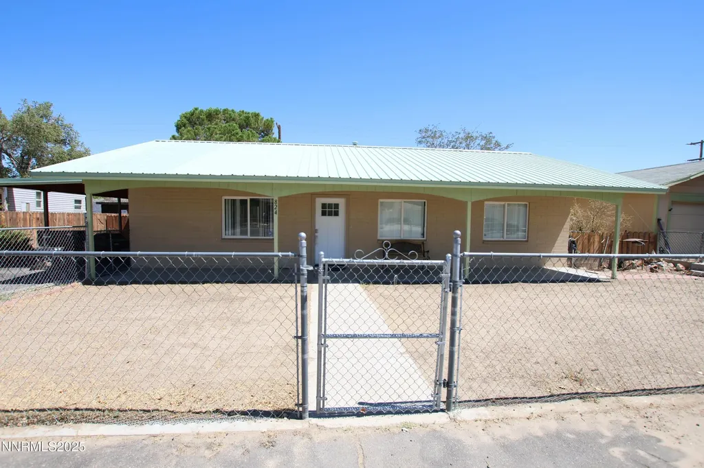824 H Hawthorne NV 89415
