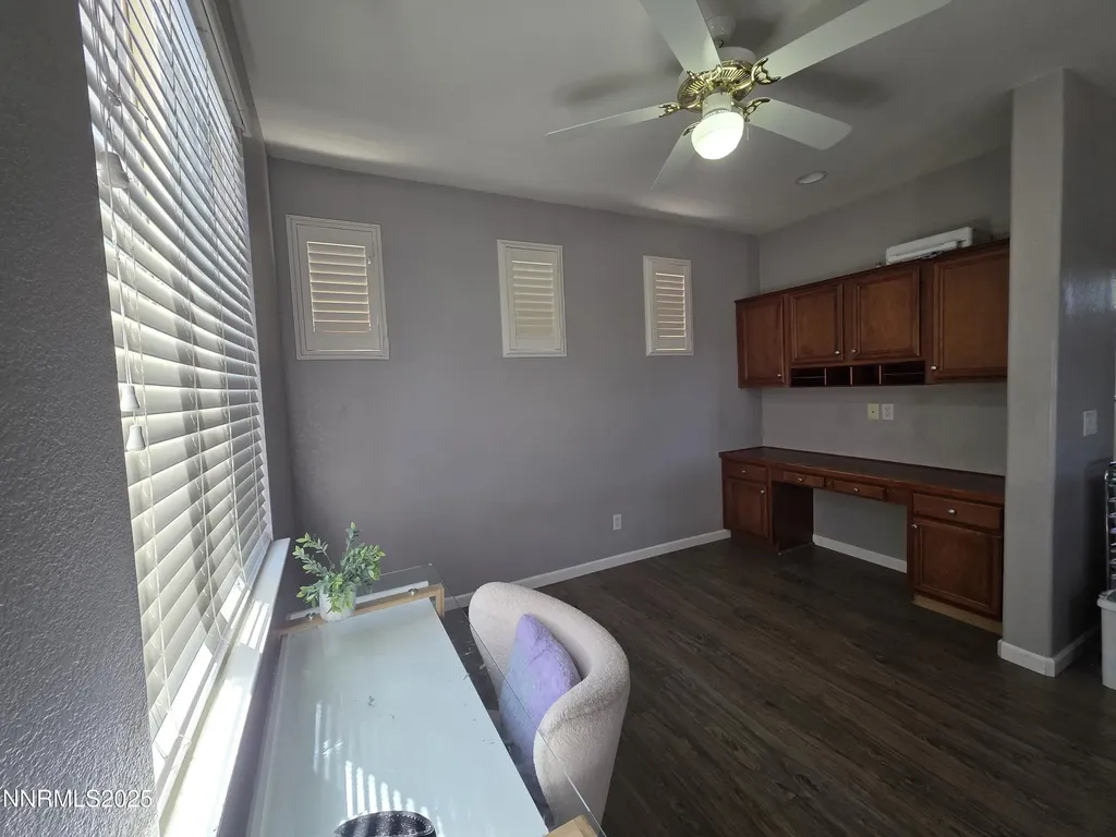 6140 Black Gypsum Sparks NV 89436