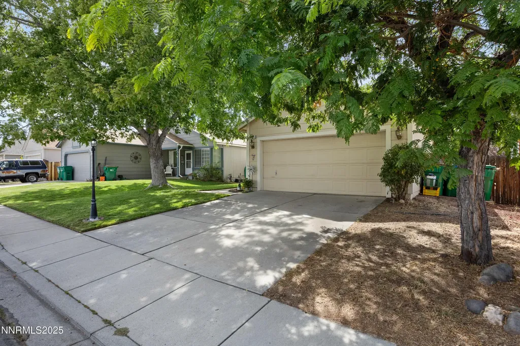 2578 Blossom View Carson City NV 89701