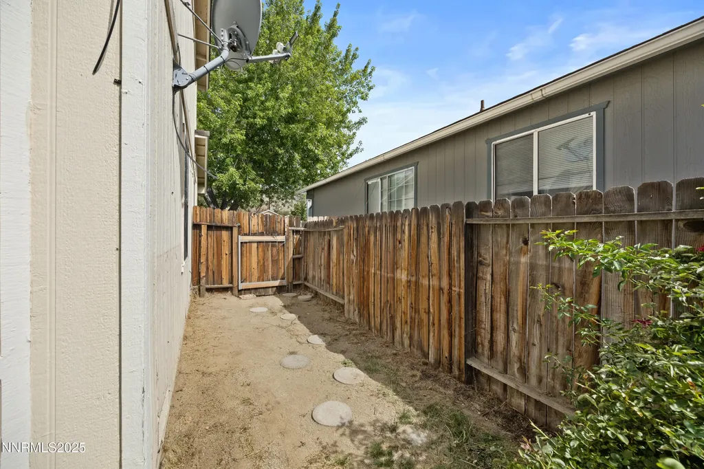 2578 Blossom View Carson City NV 89701