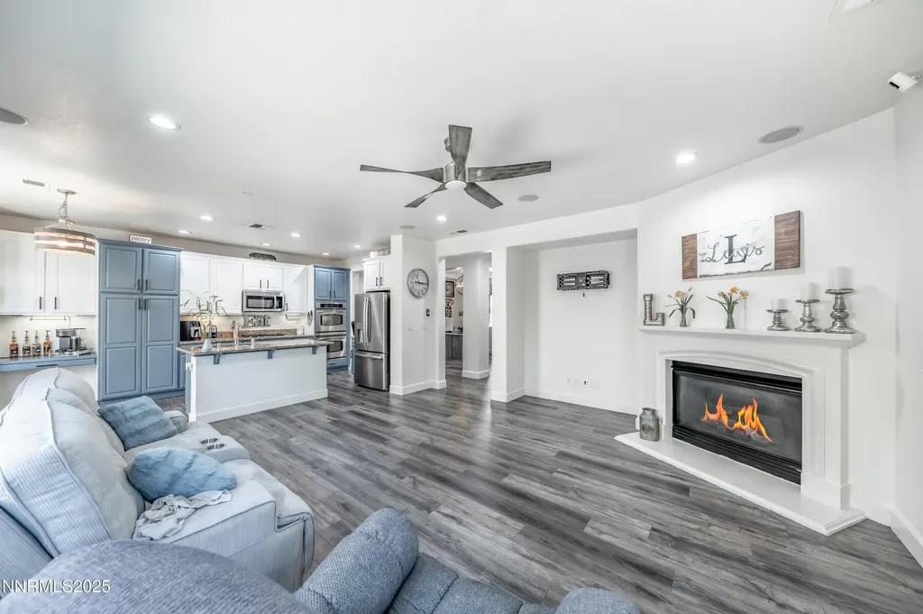 7105 High Hill Sparks NV 89436