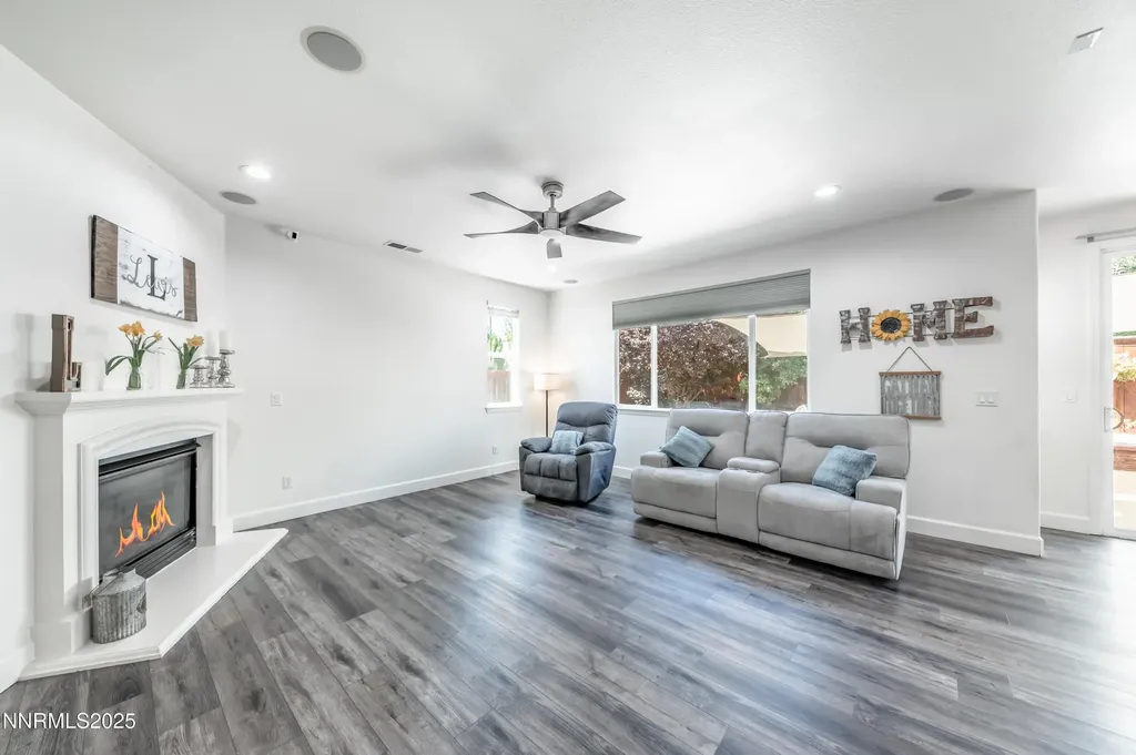 7105 High Hill Sparks NV 89436