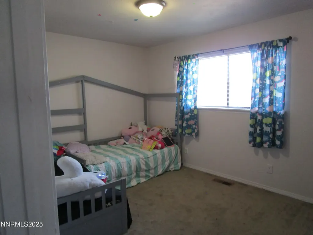 1091 Tiffany Fallon NV 89406