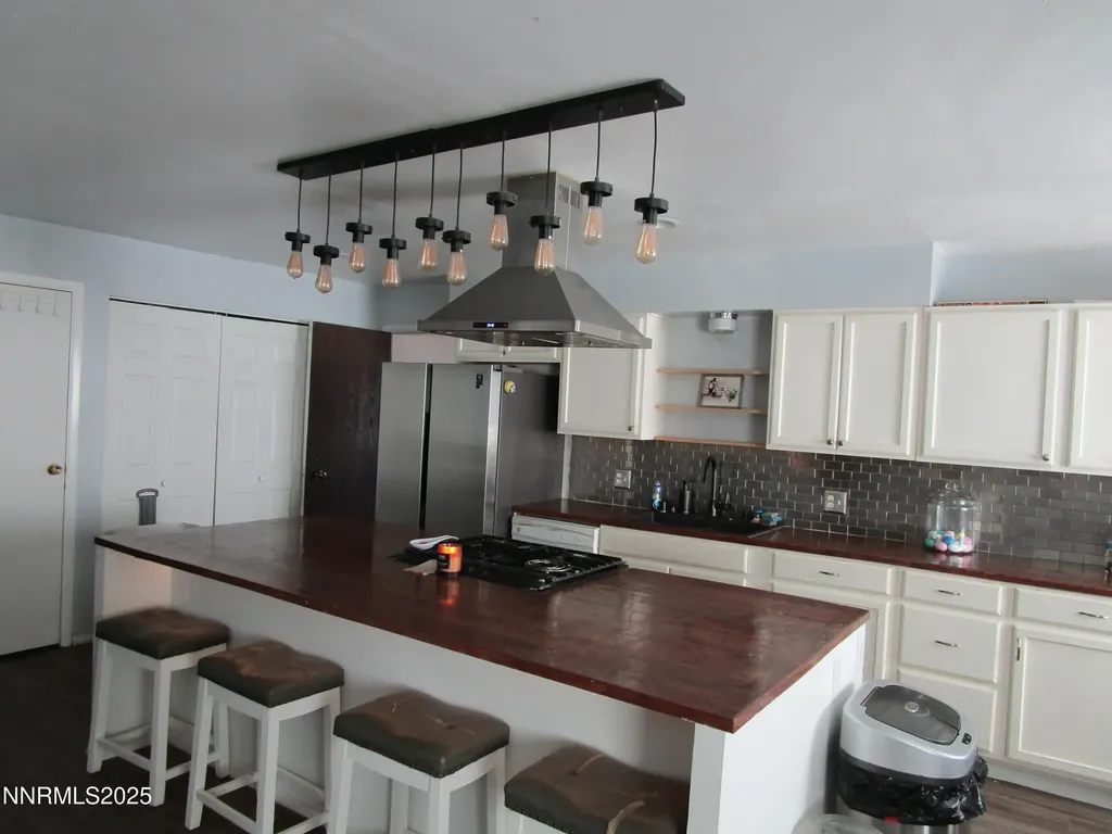 1091 Tiffany Fallon NV 89406