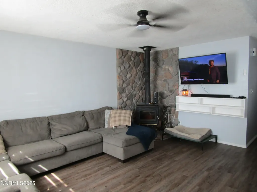1091 Tiffany Fallon NV 89406