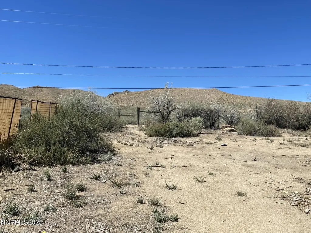 10655 Silver Spur Reno NV 89508