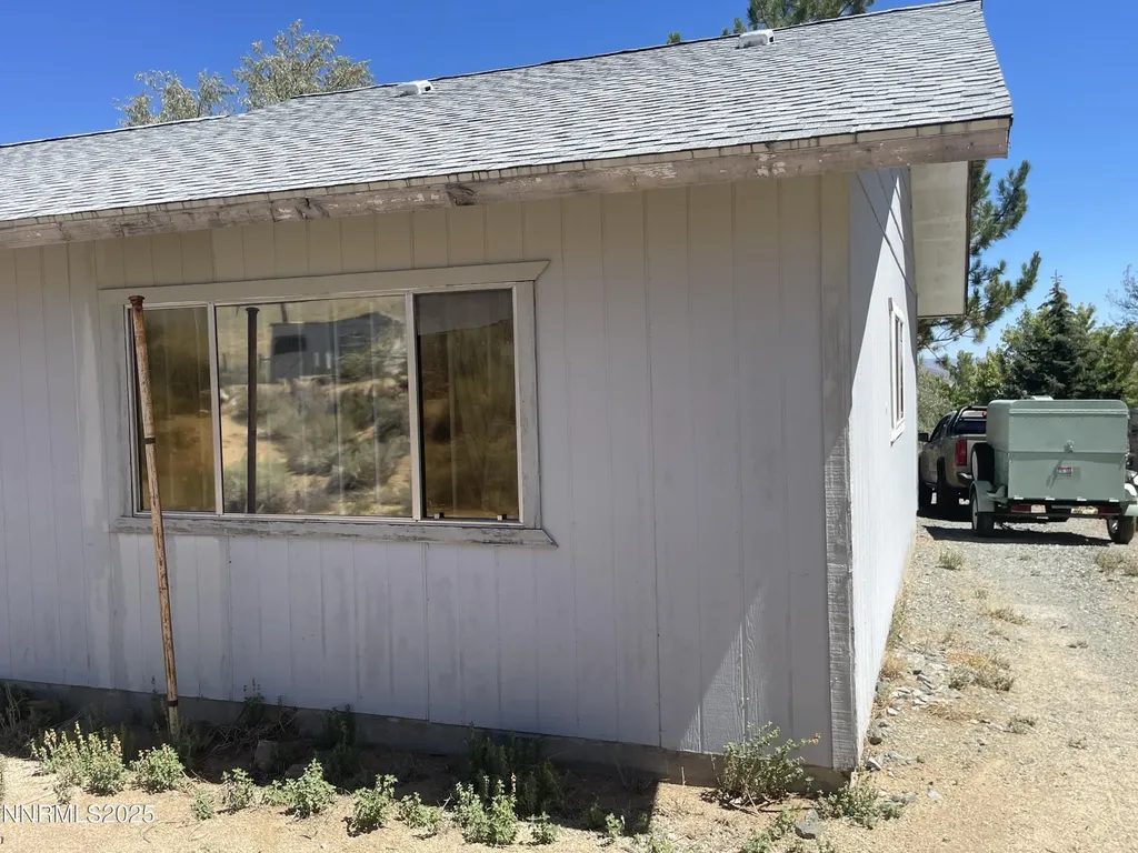 10655 Silver Spur Reno NV 89508