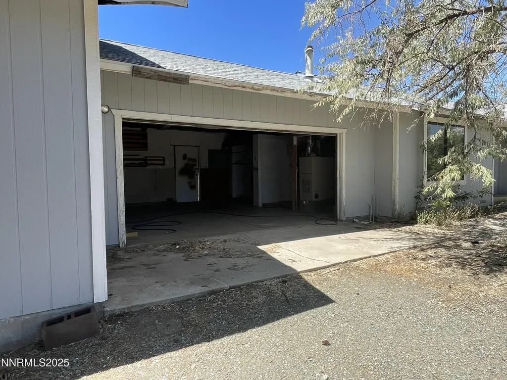 10655 Silver Spur Reno NV 89508