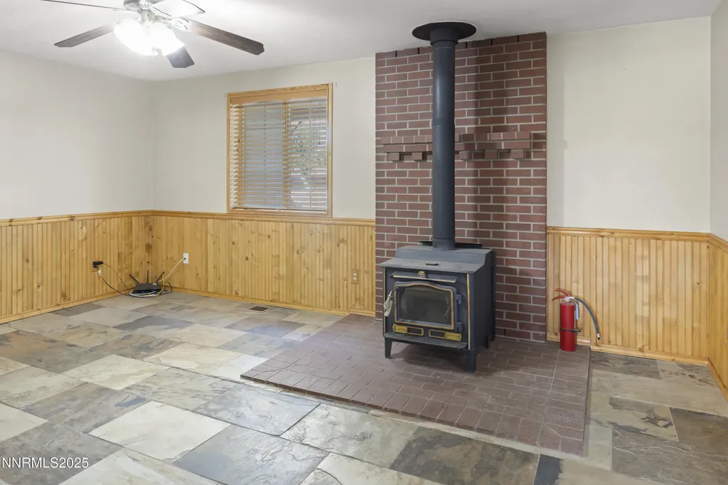 1165 Farm Fernley NV 89408
