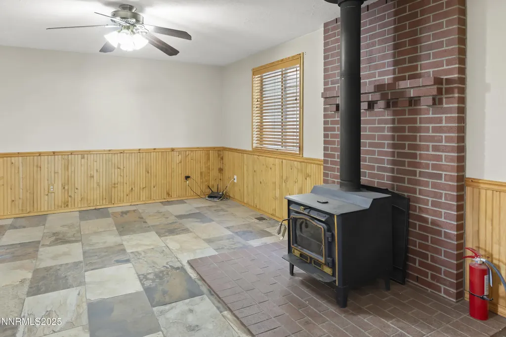 1165 Farm Fernley NV 89408