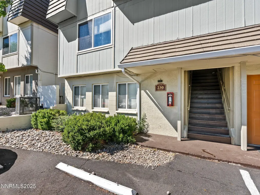 230 Bisset Reno NV 89503