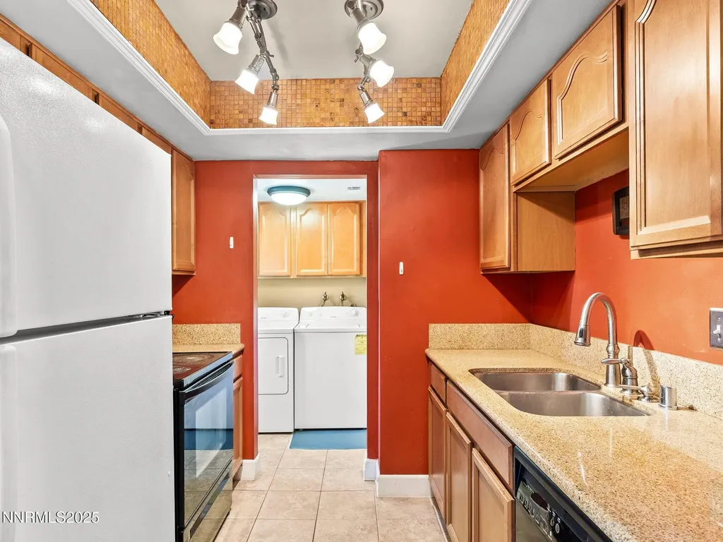 230 Bisset Reno NV 89503