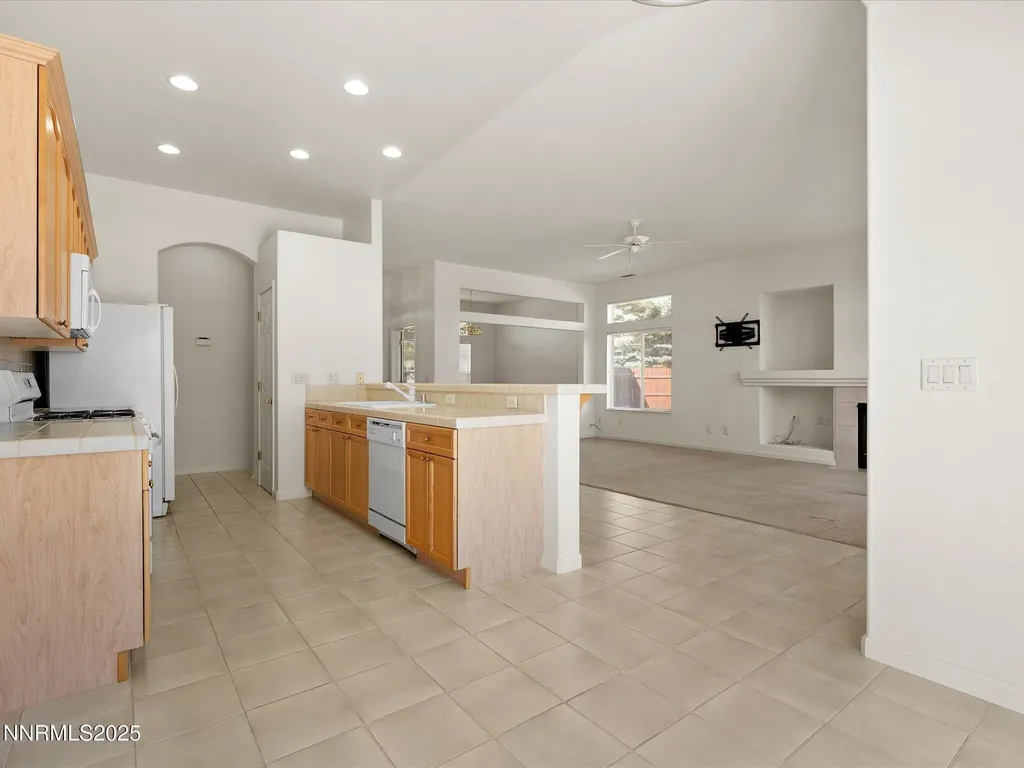 8044 Miramar Sparks NV 89436