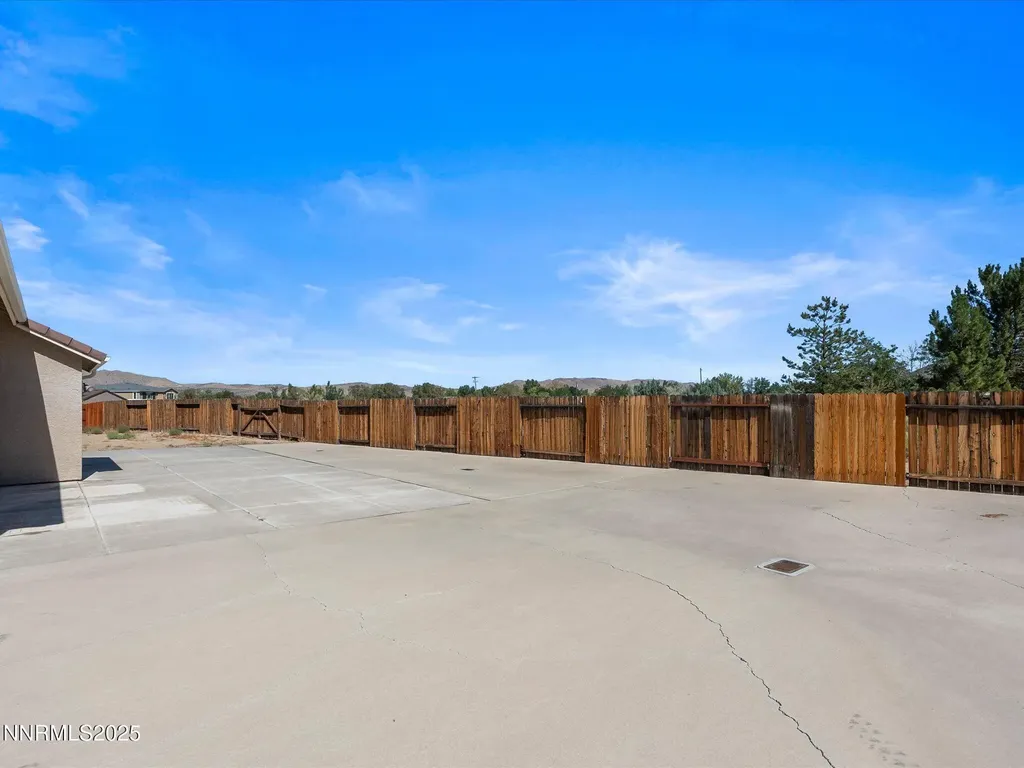8044 Miramar Sparks NV 89436