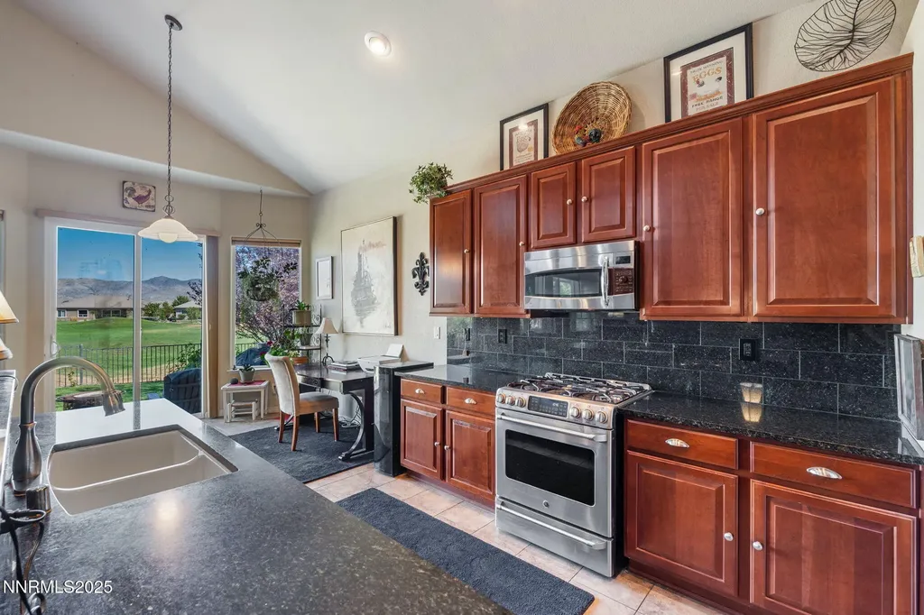 648 St Andrews Dayton NV 89403