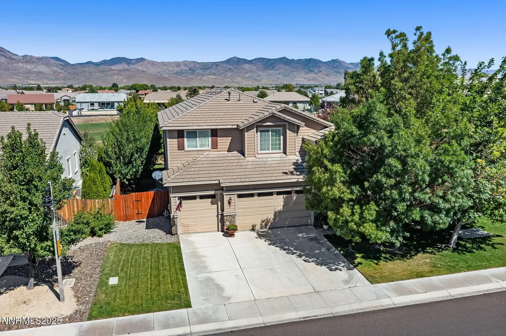 648 St Andrews Dayton NV 89403