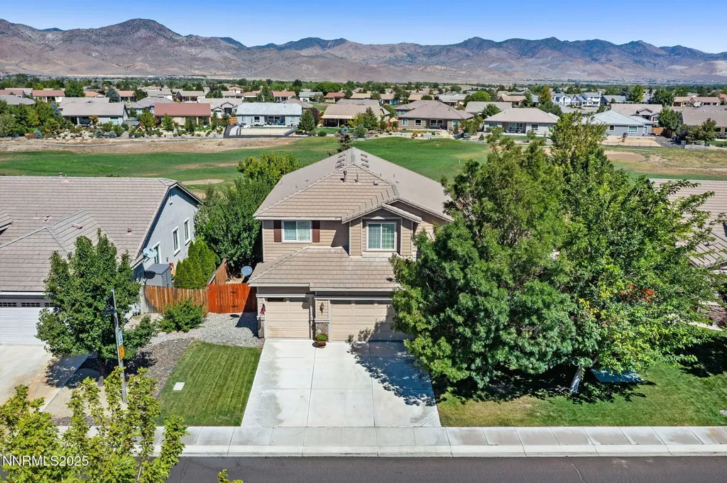 648 St Andrews Dayton NV 89403