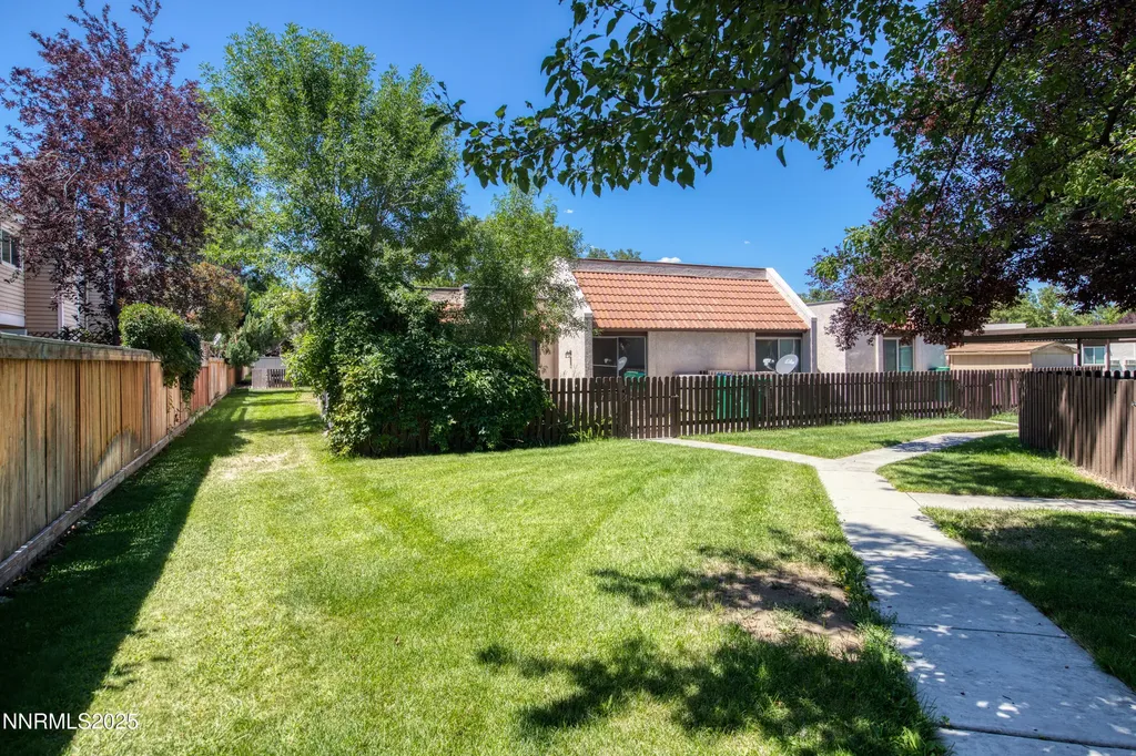 1029 Baywood Sparks NV 89434