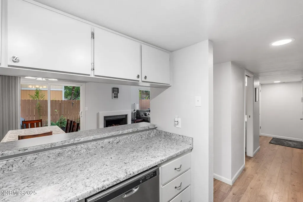 1563 Steven Sparks NV 89431