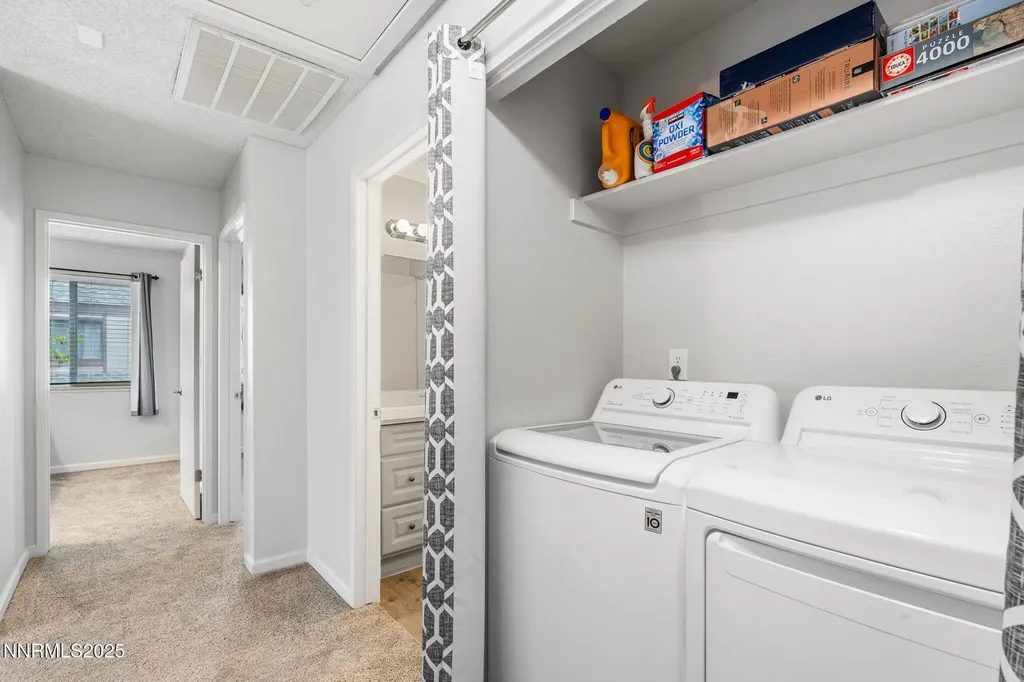 1563 Steven Sparks NV 89431