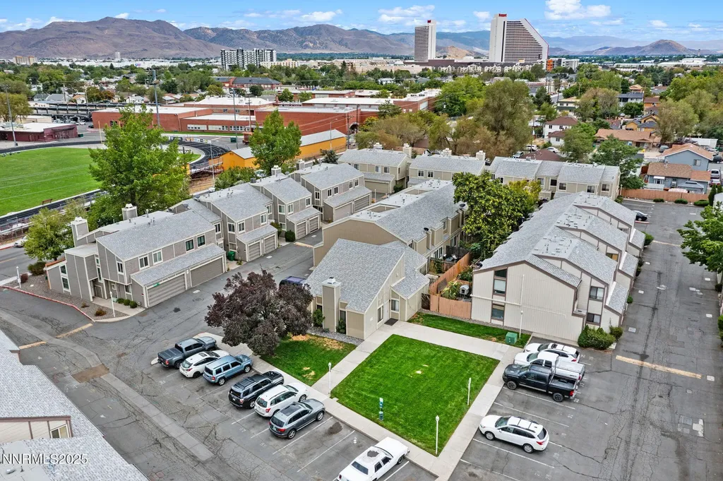 1563 Steven Sparks NV 89431