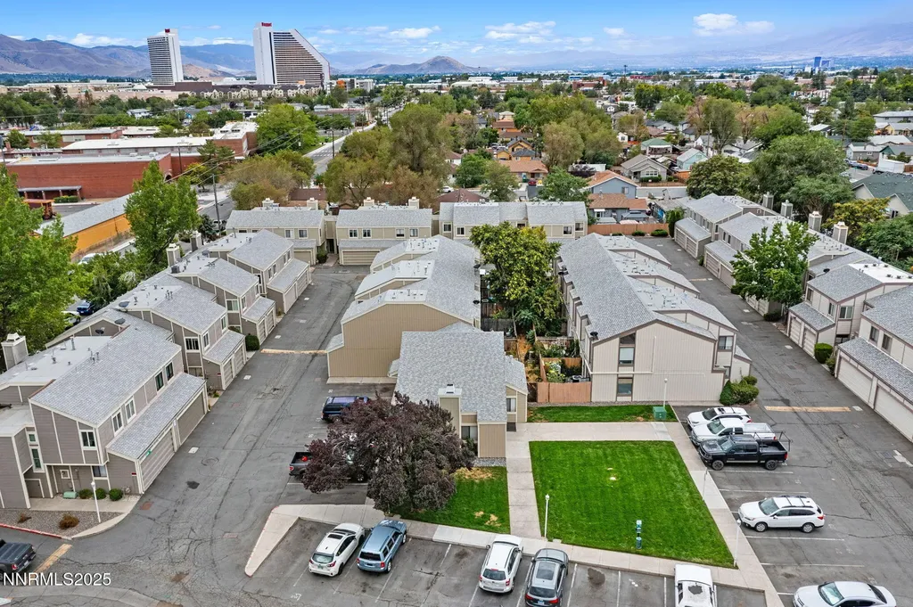 1563 Steven Sparks NV 89431