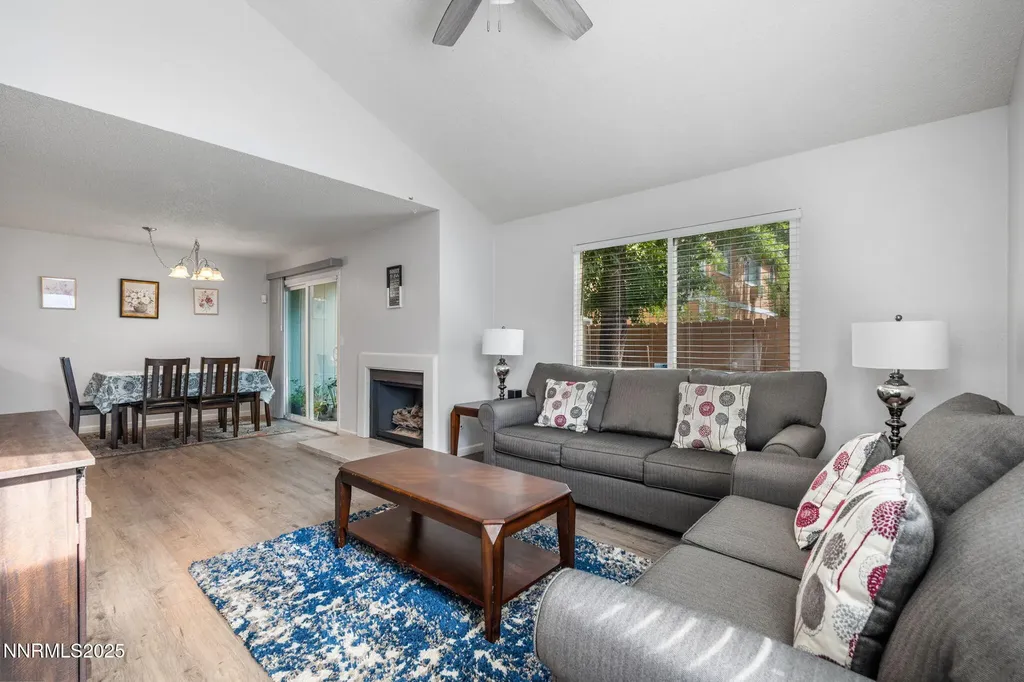 1563 Steven Sparks NV 89431