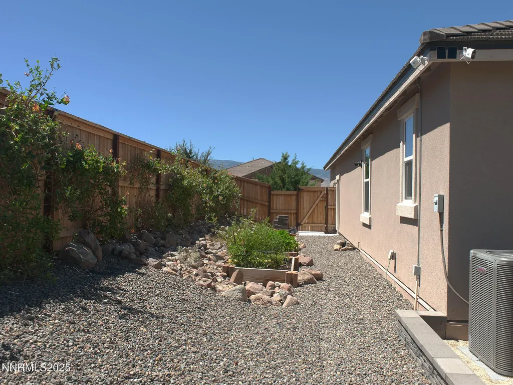 10326 Palladium Mine Reno NV 89521