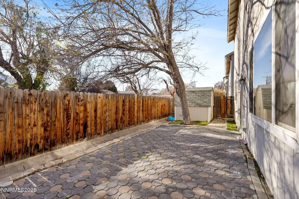 4086 Sycamore Reno NV 89502