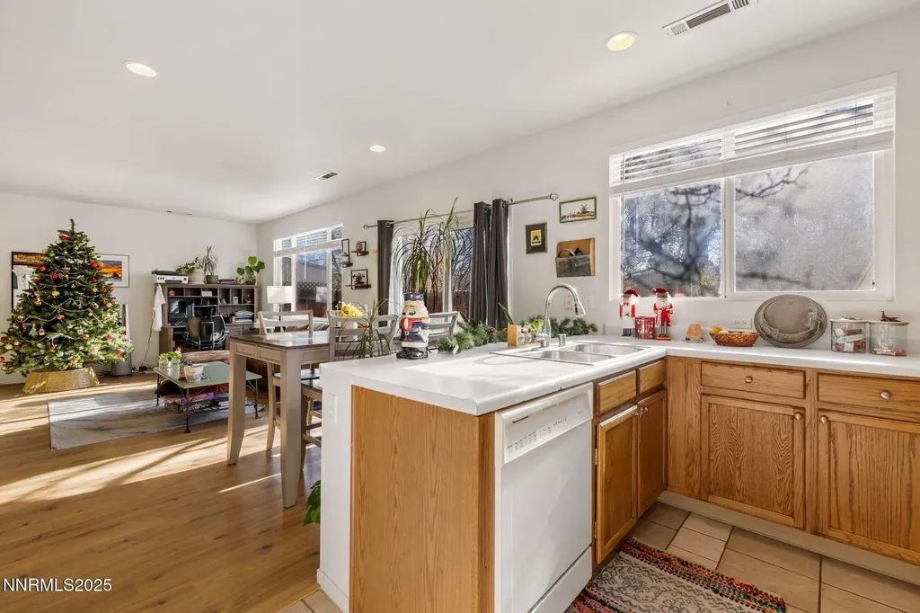4086 Sycamore Reno NV 89502