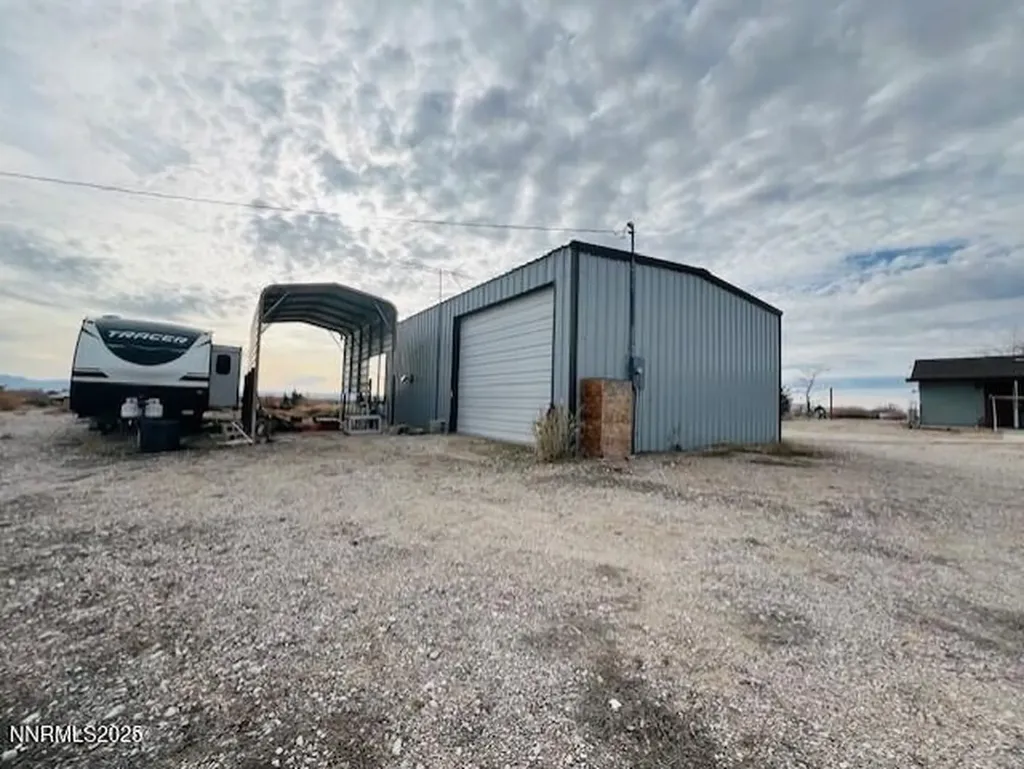 3825 Keyes Fallon NV 89406