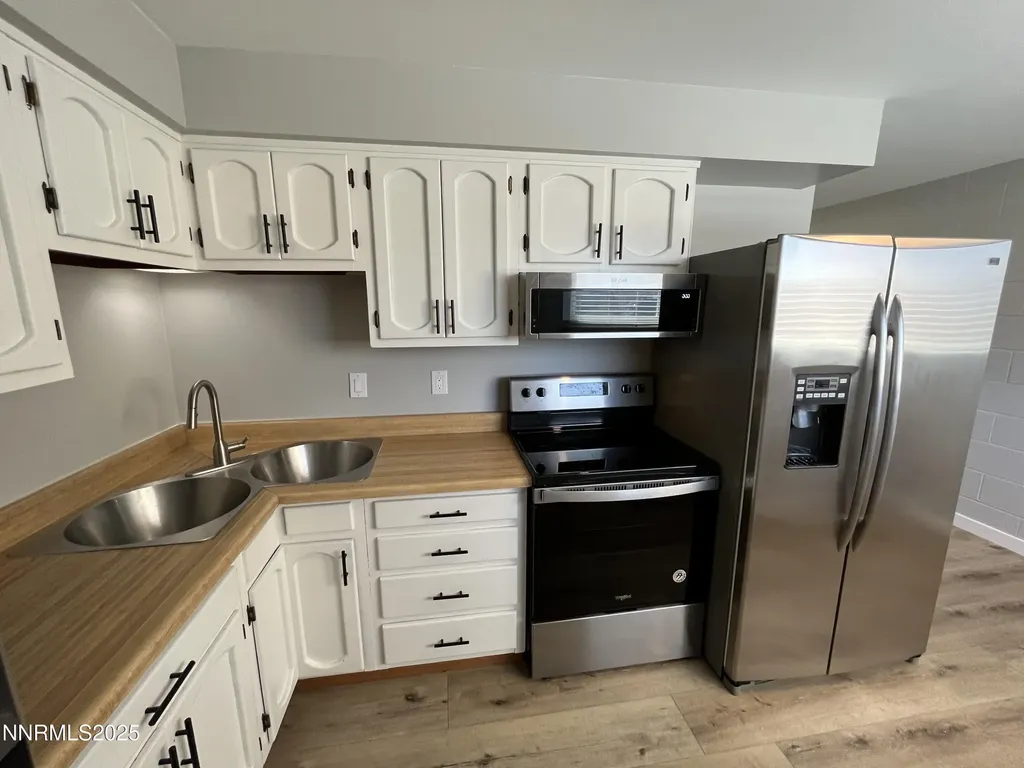 1140 Curry Carson City NV 89703