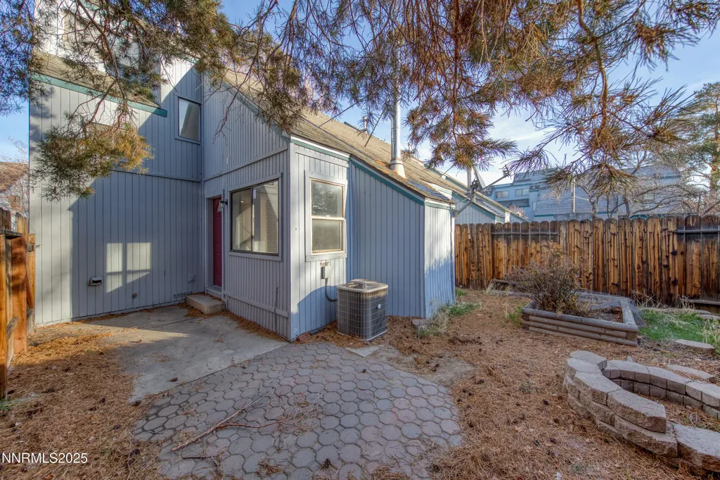 2545 Garfield Sparks NV 89431